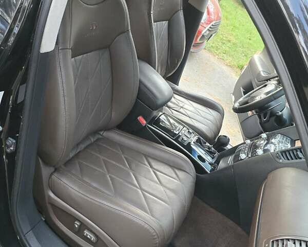 Черный Инфинити FX 35, объемом двигателя 3.5 л и пробегом 178 тыс. км за 14400 $, фото 12 на Automoto.ua