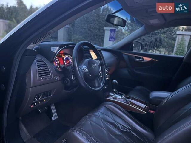 Черный Инфинити FX 35, объемом двигателя 0 л и пробегом 222 тыс. км за 11200 $, фото 38 на Automoto.ua
