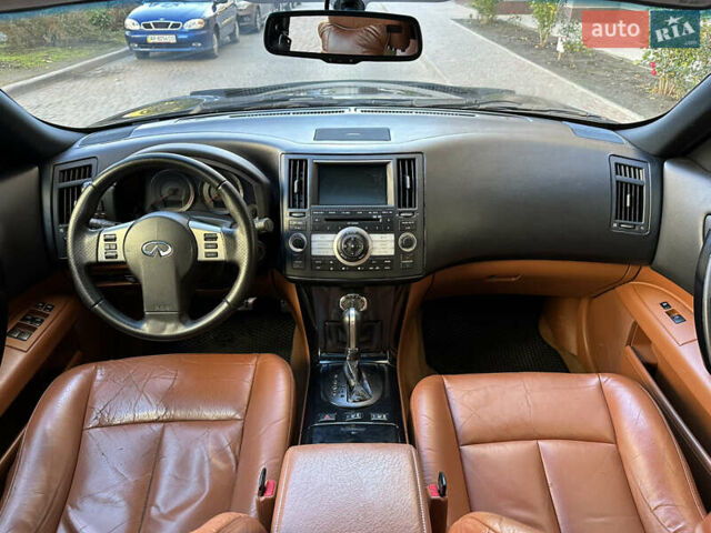Черный Инфинити FX 35, объемом двигателя 3.5 л и пробегом 253 тыс. км за 8700 $, фото 19 на Automoto.ua