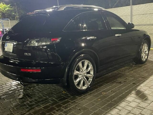 Черный Инфинити FX 35, объемом двигателя 3.5 л и пробегом 180 тыс. км за 8999 $, фото 2 на Automoto.ua