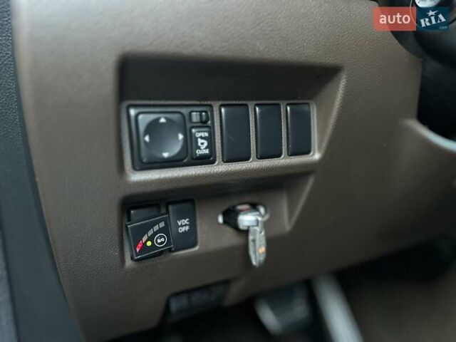 Черный Инфинити FX 35, объемом двигателя 0 л и пробегом 222 тыс. км за 11200 $, фото 44 на Automoto.ua