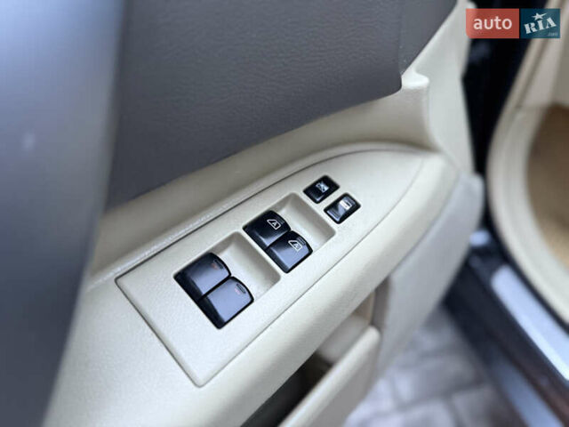 Чорний Інфініті FX 35, об'ємом двигуна 3.5 л та пробігом 177 тис. км за 8100 $, фото 21 на Automoto.ua