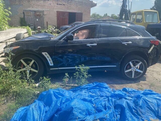 Черный Инфинити FX 35, объемом двигателя 0 л и пробегом 155 тыс. км за 2500 $, фото 3 на Automoto.ua