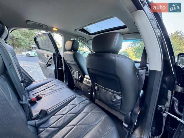 Черный Инфинити FX 35, объемом двигателя 3.5 л и пробегом 221 тыс. км за 11999 $, фото 68 на Automoto.ua