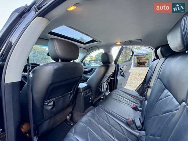 Черный Инфинити FX 35, объемом двигателя 3.5 л и пробегом 221 тыс. км за 11999 $, фото 64 на Automoto.ua