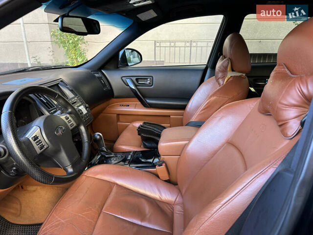 Черный Инфинити FX 35, объемом двигателя 3.5 л и пробегом 253 тыс. км за 8700 $, фото 21 на Automoto.ua