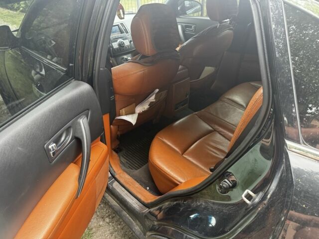 Черный Инфинити FX 35, объемом двигателя 3.5 л и пробегом 450 тыс. км за 7000 $, фото 8 на Automoto.ua