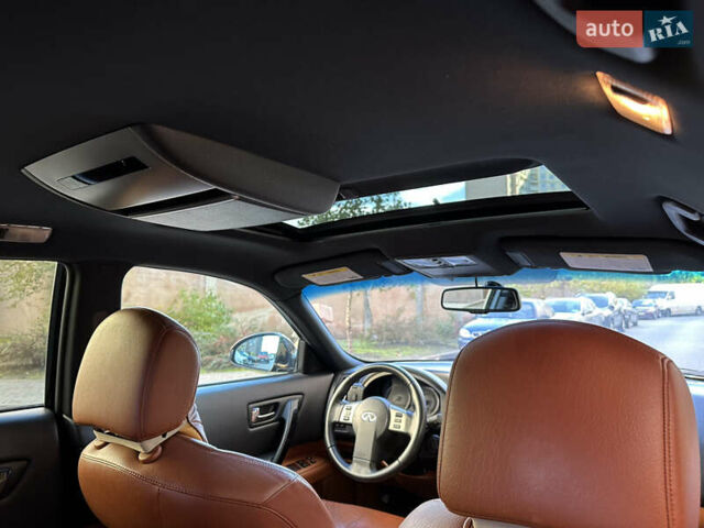 Черный Инфинити FX 35, объемом двигателя 3.5 л и пробегом 253 тыс. км за 8700 $, фото 22 на Automoto.ua