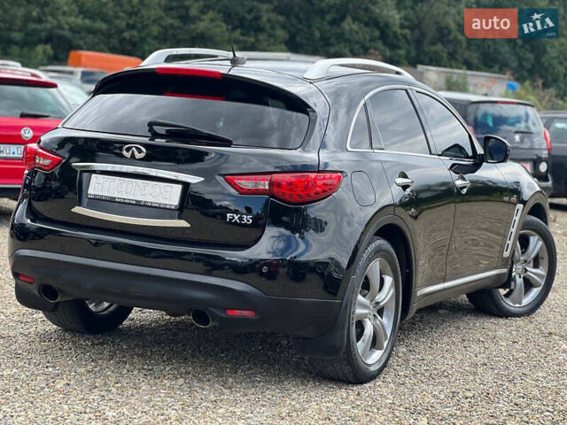 Черный Инфинити FX 35, объемом двигателя 3.5 л и пробегом 150 тыс. км за 13300 $, фото 2 на Automoto.ua