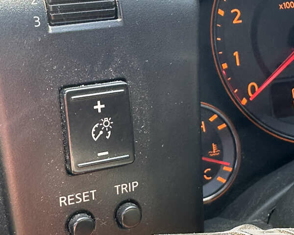 Черный Инфинити FX 35, объемом двигателя 3.5 л и пробегом 334 тыс. км за 9000 $, фото 16 на Automoto.ua