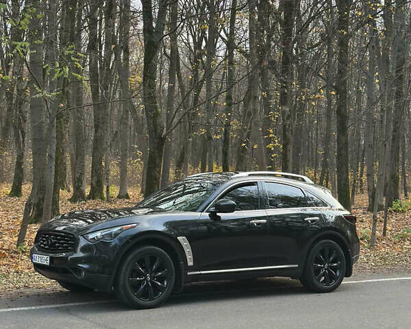 Черный Инфинити FX 35, объемом двигателя 3.5 л и пробегом 270 тыс. км за 14900 $, фото 4 на Automoto.ua