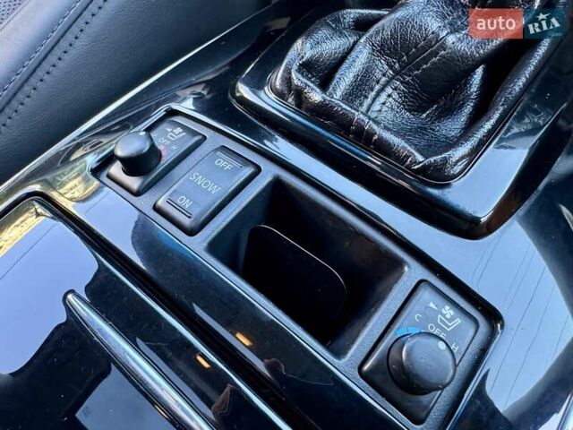 Черный Инфинити FX 35, объемом двигателя 3.5 л и пробегом 221 тыс. км за 11999 $, фото 52 на Automoto.ua