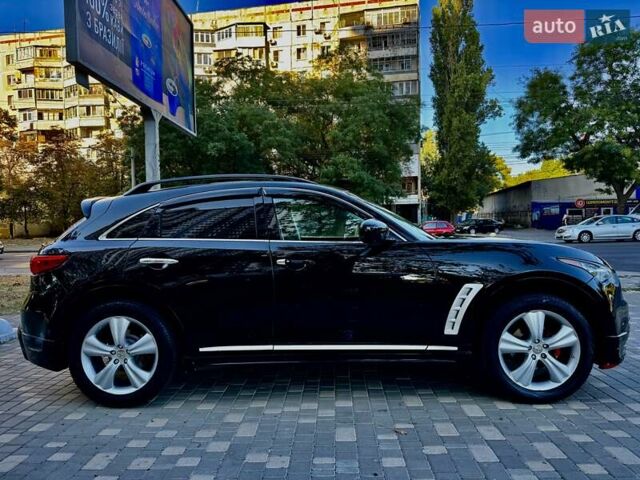 Черный Инфинити FX 35, объемом двигателя 3.5 л и пробегом 221 тыс. км за 11999 $, фото 10 на Automoto.ua