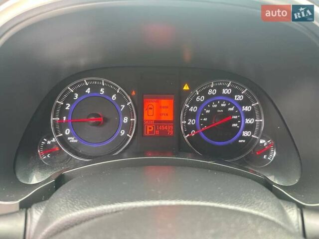 Черный Инфинити FX 35, объемом двигателя 3.5 л и пробегом 232 тыс. км за 12000 $, фото 17 на Automoto.ua