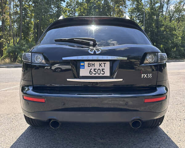 Черный Инфинити FX 35, объемом двигателя 3.5 л и пробегом 334 тыс. км за 9000 $, фото 4 на Automoto.ua