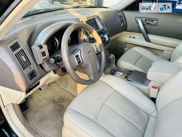 Черный Инфинити FX 35, объемом двигателя 3.5 л и пробегом 139 тыс. км за 9600 $, фото 26 на Automoto.ua