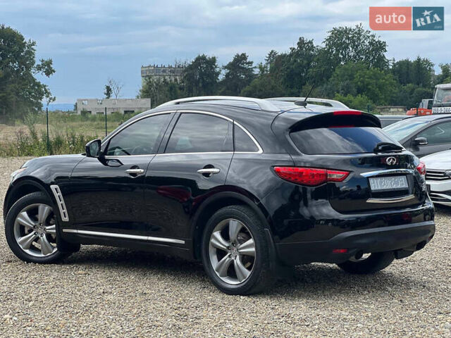 Черный Инфинити FX 35, объемом двигателя 3.5 л и пробегом 150 тыс. км за 13300 $, фото 4 на Automoto.ua