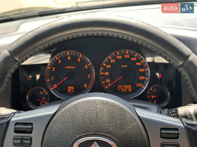 Черный Инфинити FX 35, объемом двигателя 3.5 л и пробегом 334 тыс. км за 9000 $, фото 18 на Automoto.ua