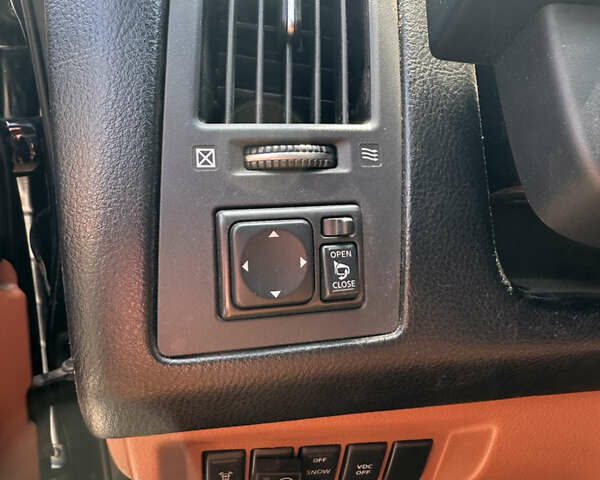 Черный Инфинити FX 35, объемом двигателя 3.5 л и пробегом 334 тыс. км за 9000 $, фото 13 на Automoto.ua