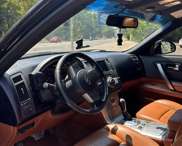 Черный Инфинити FX 35, объемом двигателя 3.5 л и пробегом 334 тыс. км за 9000 $, фото 10 на Automoto.ua