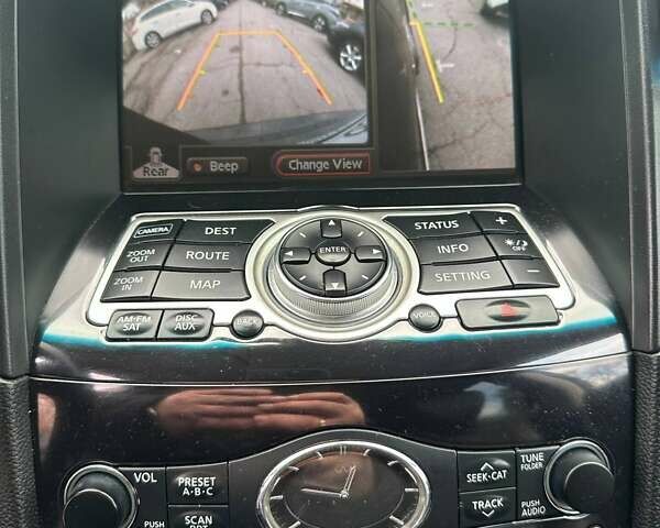 Черный Инфинити FX 35, объемом двигателя 3.5 л и пробегом 145 тыс. км за 13100 $, фото 13 на Automoto.ua