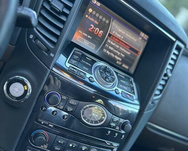 Черный Инфинити FX 35, объемом двигателя 0 л и пробегом 222 тыс. км за 11200 $, фото 52 на Automoto.ua