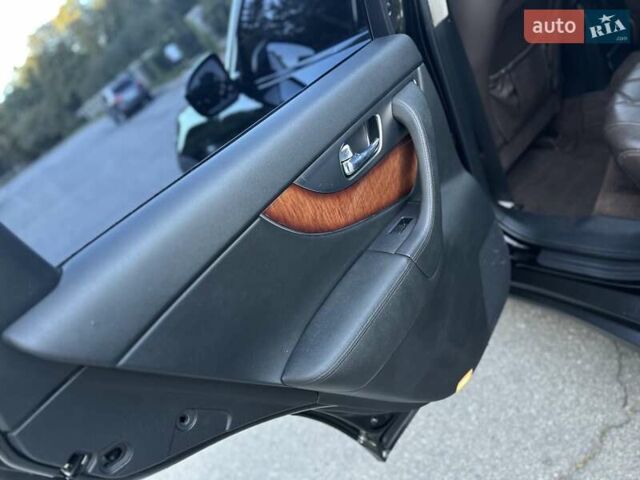 Черный Инфинити FX 35, объемом двигателя 0 л и пробегом 222 тыс. км за 11200 $, фото 56 на Automoto.ua