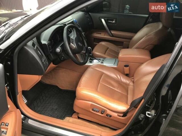 Черный Инфинити FX 35, объемом двигателя 3.5 л и пробегом 201 тыс. км за 11850 $, фото 17 на Automoto.ua