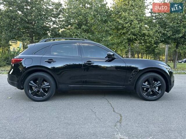 Черный Инфинити FX 35, объемом двигателя 0 л и пробегом 222 тыс. км за 11200 $, фото 34 на Automoto.ua