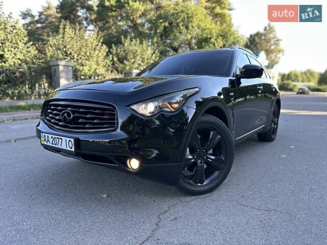 Черный Инфинити FX 35, объемом двигателя 0 л и пробегом 222 тыс. км за 11200 $, фото 14 на Automoto.ua