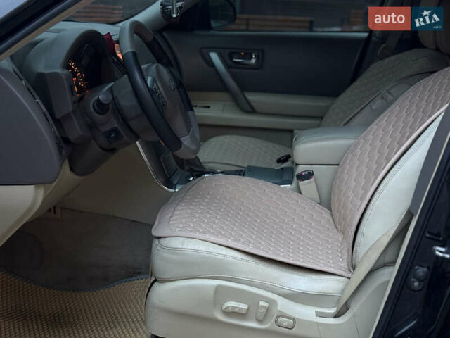 Чорний Інфініті FX 35, об'ємом двигуна 3.5 л та пробігом 177 тис. км за 8100 $, фото 18 на Automoto.ua