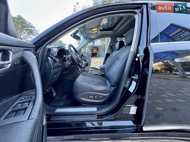 Черный Инфинити FX 35, объемом двигателя 3.5 л и пробегом 221 тыс. км за 11999 $, фото 34 на Automoto.ua