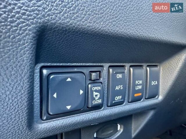 Черный Инфинити FX 35, объемом двигателя 3.5 л и пробегом 221 тыс. км за 11999 $, фото 38 на Automoto.ua