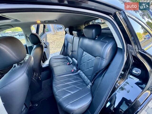 Черный Инфинити FX 35, объемом двигателя 3.5 л и пробегом 221 тыс. км за 11999 $, фото 31 на Automoto.ua