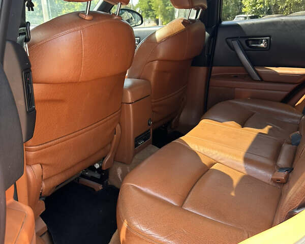 Черный Инфинити FX 35, объемом двигателя 3.5 л и пробегом 334 тыс. км за 9000 $, фото 21 на Automoto.ua