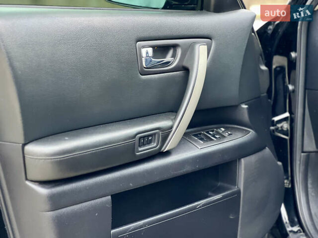 Черный Инфинити FX 35, объемом двигателя 3.5 л и пробегом 220 тыс. км за 7377 $, фото 40 на Automoto.ua