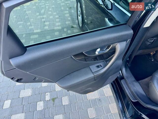 Черный Инфинити FX 35, объемом двигателя 3.5 л и пробегом 221 тыс. км за 11999 $, фото 62 на Automoto.ua