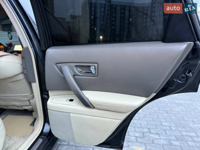 Чорний Інфініті FX 35, об'ємом двигуна 3.5 л та пробігом 177 тис. км за 8100 $, фото 41 на Automoto.ua