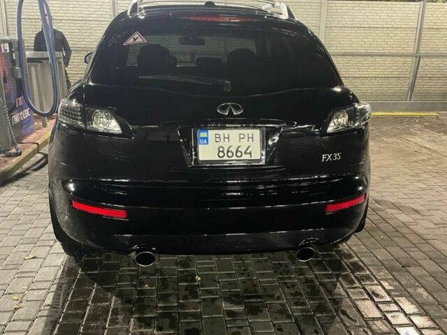 Черный Инфинити FX 35, объемом двигателя 3.5 л и пробегом 180 тыс. км за 8999 $, фото 3 на Automoto.ua