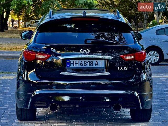 Черный Инфинити FX 35, объемом двигателя 3.5 л и пробегом 221 тыс. км за 11999 $, фото 5 на Automoto.ua