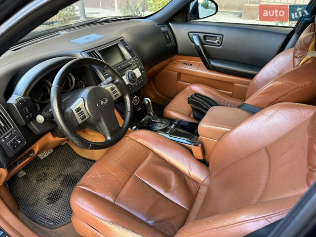 Черный Инфинити FX 35, объемом двигателя 3.5 л и пробегом 253 тыс. км за 8700 $, фото 20 на Automoto.ua