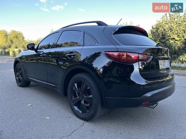 Черный Инфинити FX 35, объемом двигателя 0 л и пробегом 222 тыс. км за 11200 $, фото 24 на Automoto.ua