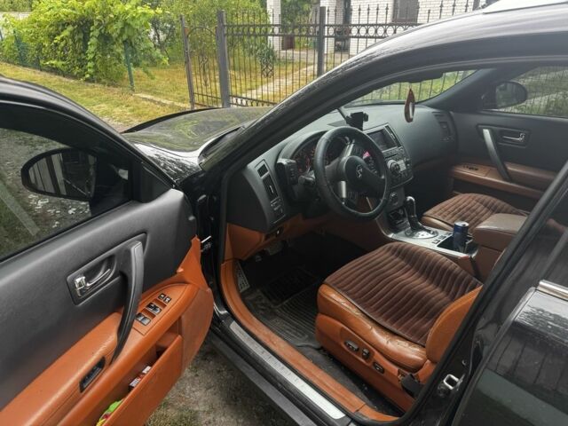 Черный Инфинити FX 35, объемом двигателя 3.5 л и пробегом 450 тыс. км за 7000 $, фото 10 на Automoto.ua