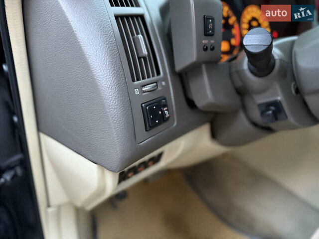 Чорний Інфініті FX 35, об'ємом двигуна 3.5 л та пробігом 177 тис. км за 8100 $, фото 22 на Automoto.ua