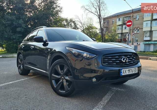 Чорний Інфініті FX 35, об'ємом двигуна 3.5 л та пробігом 187 тис. км за 15800 $, фото 4 на Automoto.ua