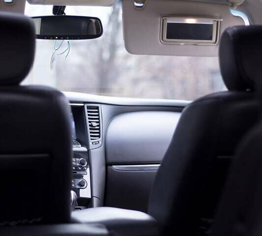 Черный Инфинити FX 35, объемом двигателя 3.5 л и пробегом 256 тыс. км за 13900 $, фото 34 на Automoto.ua