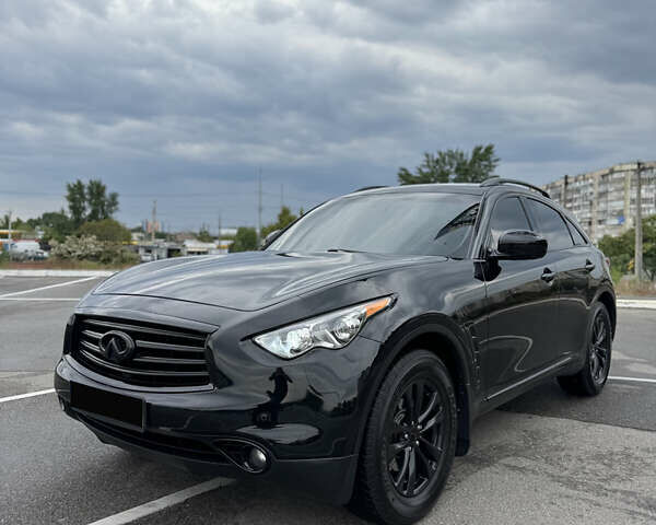 Черный Инфинити FX 35, объемом двигателя 3.5 л и пробегом 133 тыс. км за 16333 $, фото 7 на Automoto.ua