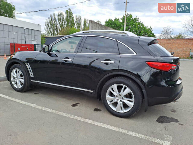 Черный Инфинити FX 35, объемом двигателя 3.5 л и пробегом 182 тыс. км за 15000 $, фото 7 на Automoto.ua