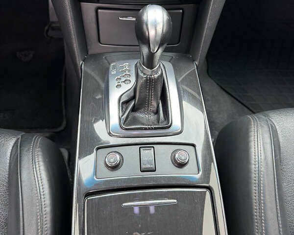 Черный Инфинити FX 35, объемом двигателя 3.5 л и пробегом 133 тыс. км за 16333 $, фото 14 на Automoto.ua