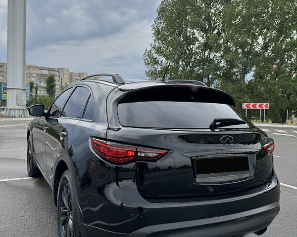 Черный Инфинити FX 35, объемом двигателя 3.5 л и пробегом 133 тыс. км за 16333 $, фото 13 на Automoto.ua